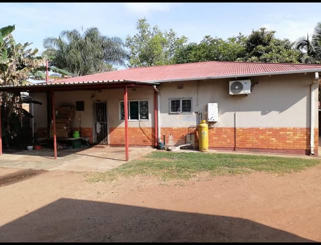 3 BEDROOM HOUSE FOR SALE IN RUSTENBURG EAST